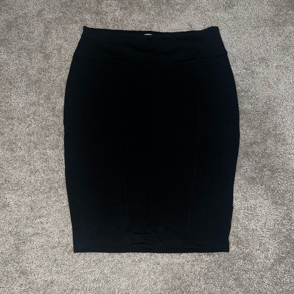GUESS Black Pencil Skirt